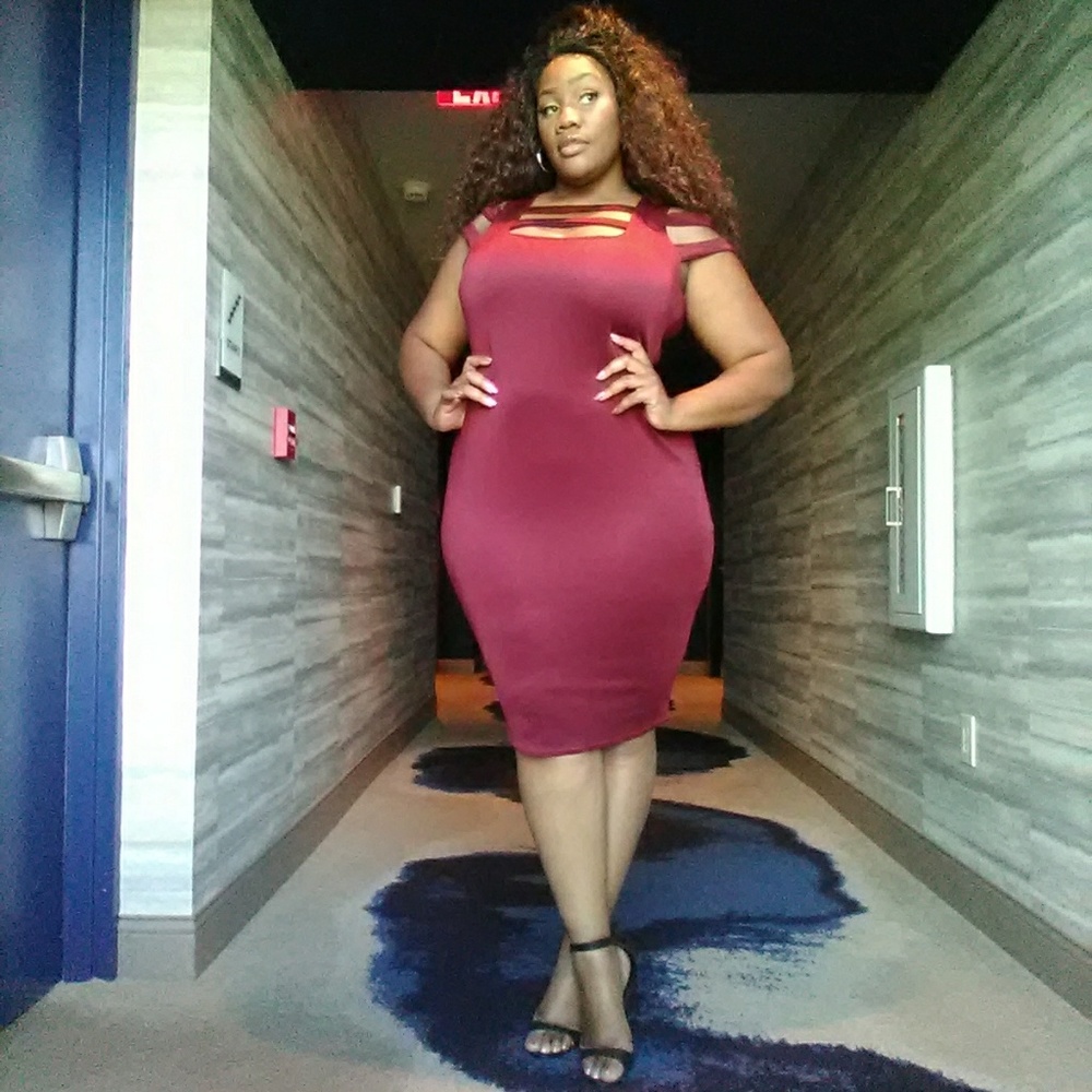 Burgundy Plus Size Bodycon Dress